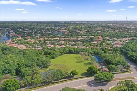 5112 NW 58th Terrace Coral Springs FL 33067