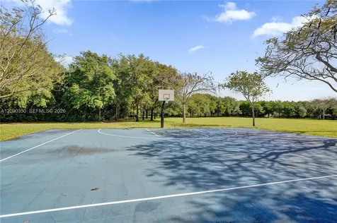 5112 NW 58th Terrace Coral Springs FL 33067