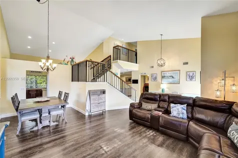 5112 NW 58th Terrace Coral Springs FL 33067
