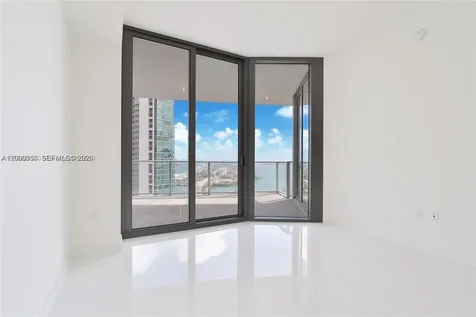 851 NE 1st Avenue Miami FL 33132