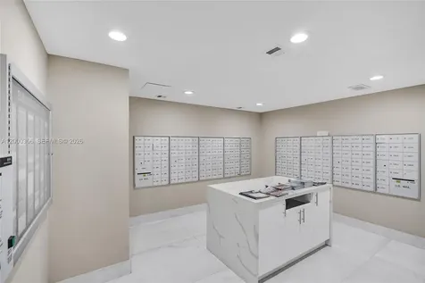 2401 S Ocean Drive Hollywood FL 33019