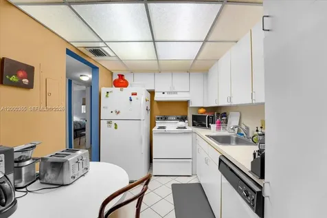 9009 SW 138th Street Miami FL 33176
