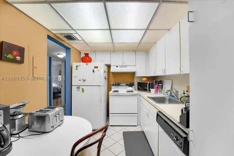 9009 SW 138th Street Miami FL 33176