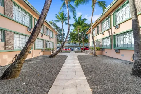301 86th Street Miami Beach FL 33141