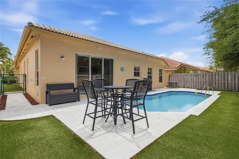 14033 N Cypress Cove Circle Davie FL 33325