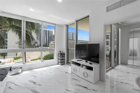 300 S Biscayne Boulevard Miami FL 33131