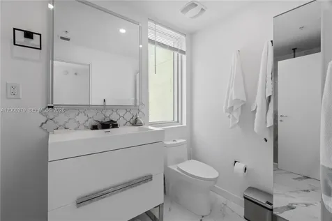 300 S Biscayne Boulevard Miami FL 33131