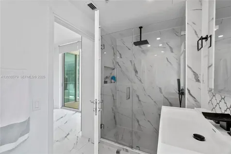 300 S Biscayne Boulevard Miami FL 33131