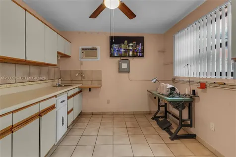 6770 SW 15th Street Miami FL 33144