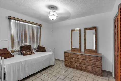 6770 SW 15th Street Miami FL 33144