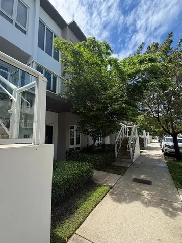 10220 NW 63rd Terrace Doral FL 33178