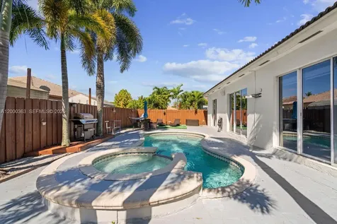 8914 NW 168th Street Miami Lakes FL 33018