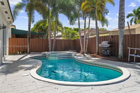 8914 NW 168th Street Miami Lakes FL 33018