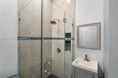 8914 NW 168th Street Miami Lakes FL 33018