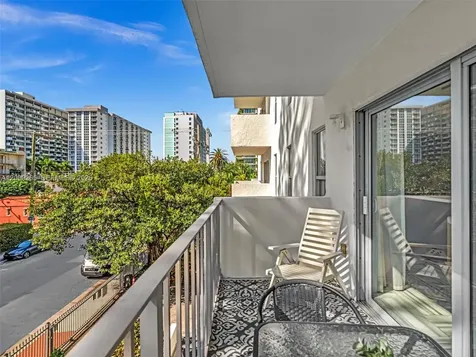 1300 Alton Road Miami Beach FL 33139
