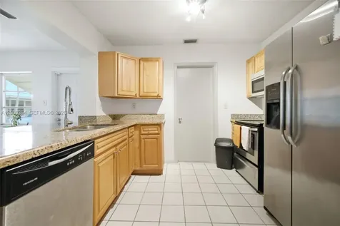 6806 NW 75th Drive Tamarac FL 33321