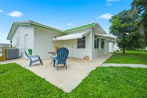 6806 NW 75th Drive Tamarac FL 33321