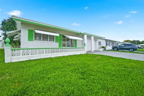 6806 NW 75th Drive Tamarac FL 33321