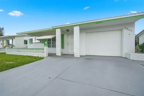 6806 NW 75th Drive Tamarac FL 33321