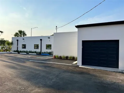 2100 E Commercial Boulevard Fort Lauderdale FL 33308
