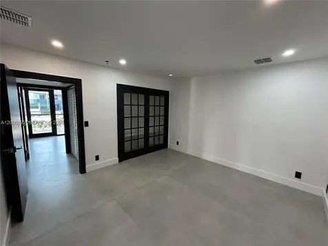 2100 E Commercial Boulevard Fort Lauderdale FL 33308