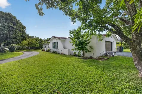 7690 SW 128th Street Pinecrest FL 33156