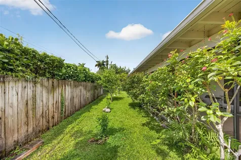 7690 SW 128th Street Pinecrest FL 33156