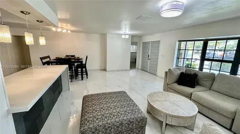 1116 Hollywood Boulevard Hollywood FL 33019