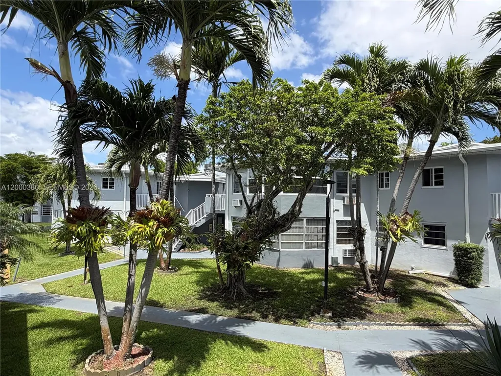 1701 NE Miami Gardens Drive Miami FL 33179