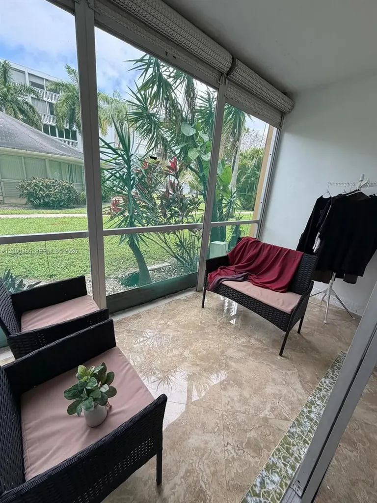219 NE 14th Avenue Hallandale Beach FL 33009