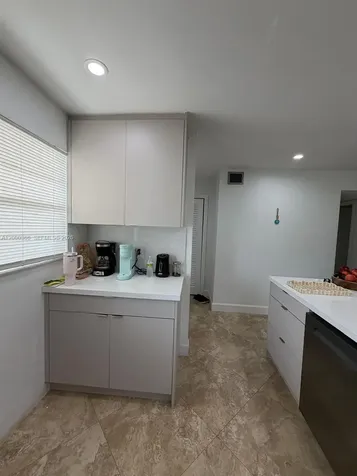 219 NE 14th Avenue Hallandale Beach FL 33009