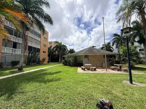 219 NE 14th Avenue Hallandale Beach FL 33009