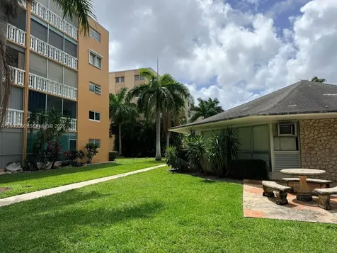 219 NE 14th Avenue Hallandale Beach FL 33009