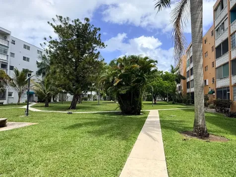 219 NE 14th Avenue Hallandale Beach FL 33009