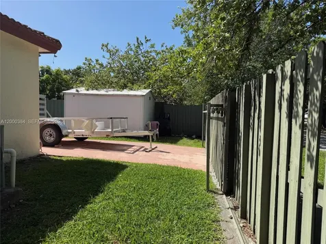 11324 SW 246th Terrace Miami FL 33032
