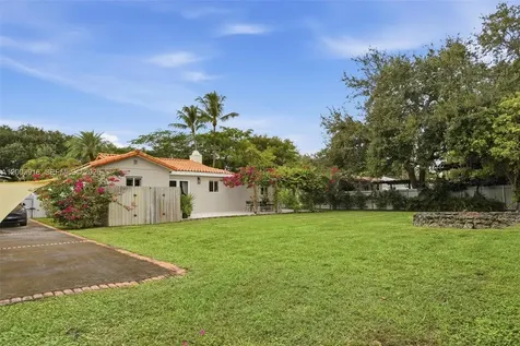 565 South Drive Miami Springs FL 33166