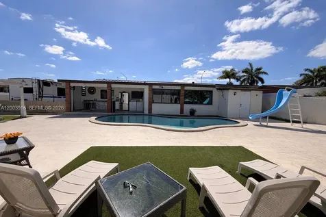 5521 SW 132nd Avenue Miami FL 33175