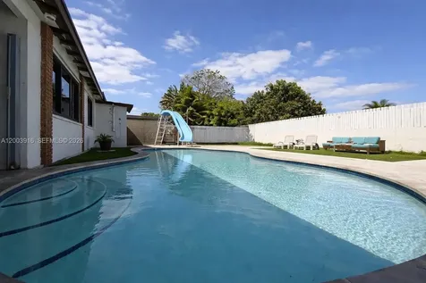 5521 SW 132nd Avenue Miami FL 33175
