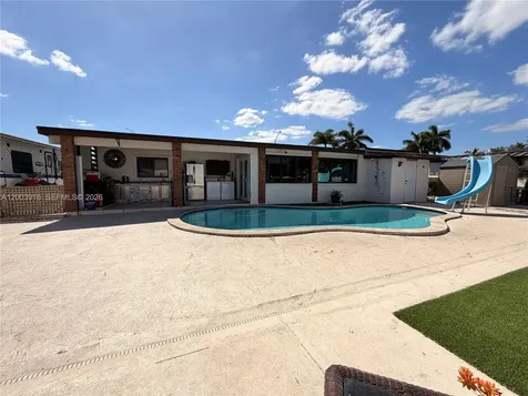 5521 SW 132nd Avenue Miami FL 33175