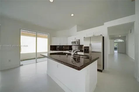 2924 NW 99th Place Doral FL 33172