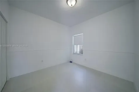 2924 NW 99th Place Doral FL 33172