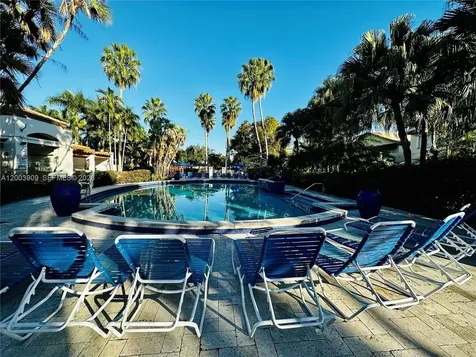 2924 NW 99th Place Doral FL 33172