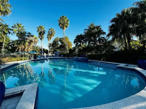2924 NW 99th Place Doral FL 33172