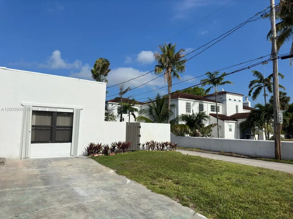 1507 Hollywood Boulevard Hollywood FL 33020