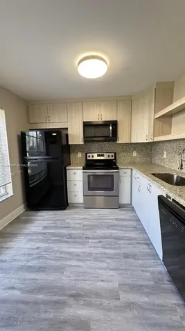 12153 NW 36th Place Sunrise FL 33323