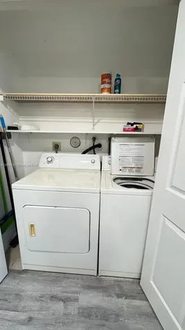 12153 NW 36th Place Sunrise FL 33323