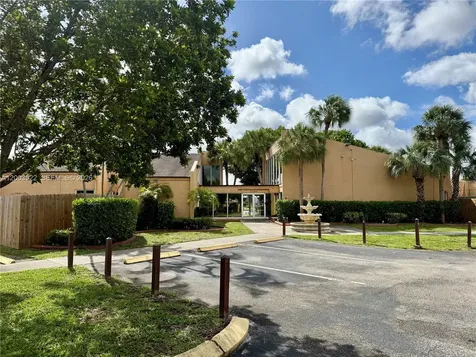 9251 NW 14th Court Pembroke Pines FL 33024