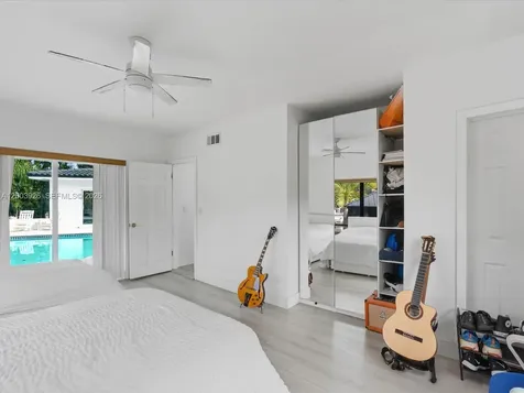 5000 Riviera Drive Coral Gables FL 33146