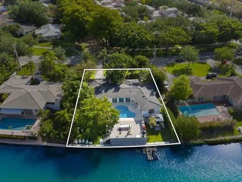 5000 Riviera Drive Coral Gables FL 33146
