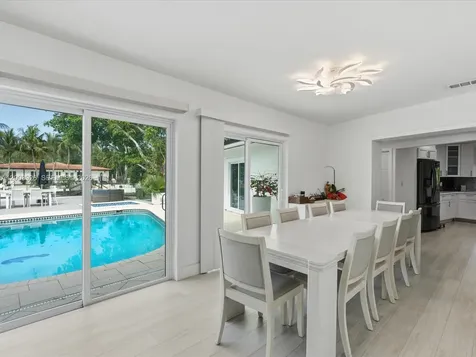 5000 Riviera Drive Coral Gables FL 33146